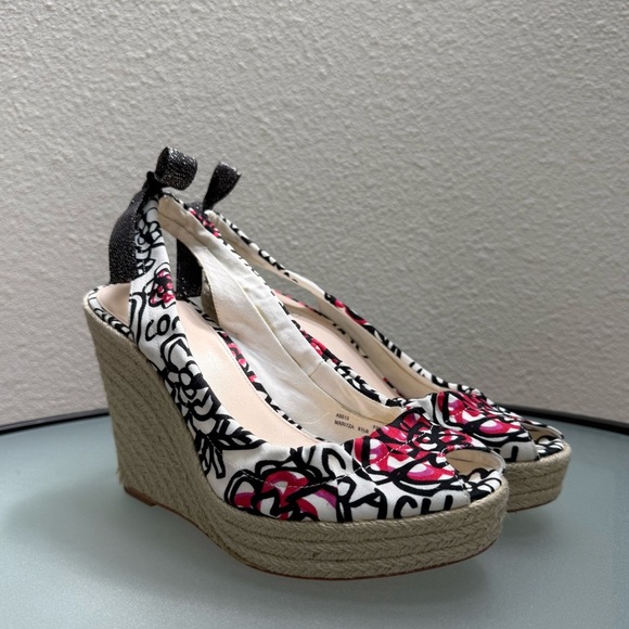COACH White and Black Maritza Poppy Flower Cunha Espadrilles Sandals Size 8.5 - Picture 1 of 9